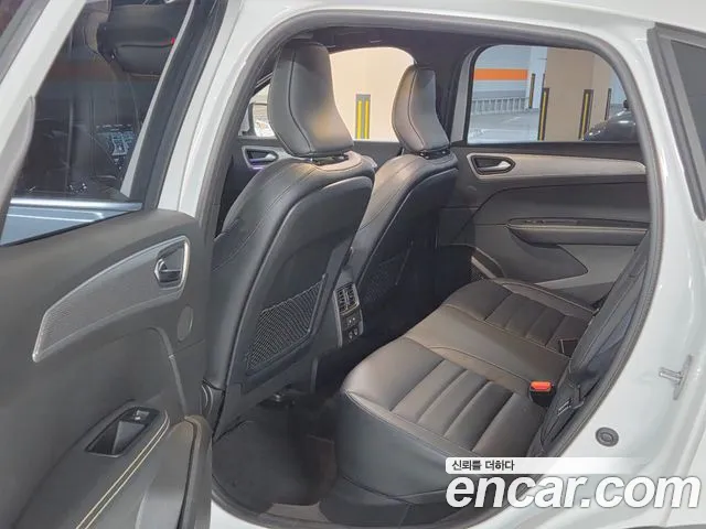 Renault Korea XM3 — Фото автомобиля 11