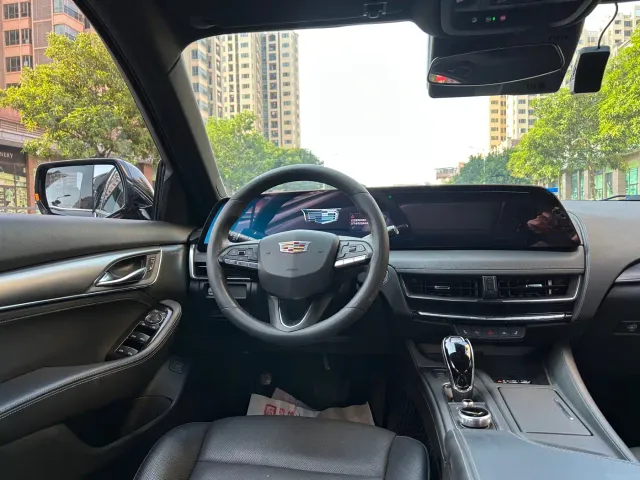 Cadillac CT5 — Фото автомобиля 17
