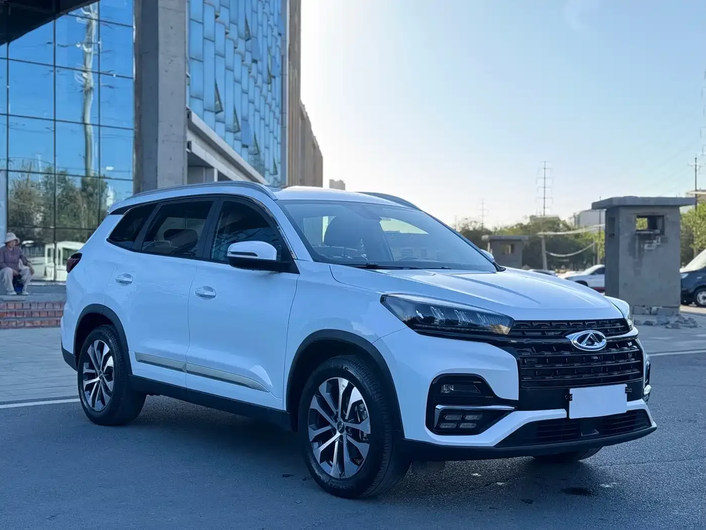 Chery Tiggo 8 2024 1.5TCI Auto New Dynamic Edition 7-seater — Фото автомобиля 3
