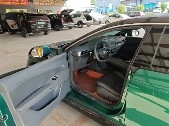 Arcfox Alpha S5 — Фото автомобиля 5
