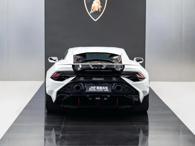 Lamborghini Huracan — Фото автомобиля 12