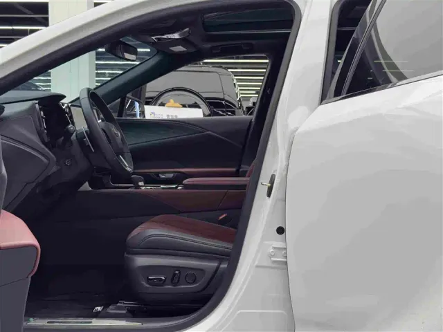 Lexus RX — Фото автомобиля 8