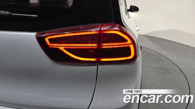 Kia Niro Niro Plus Earth — Фото автомобиля 23