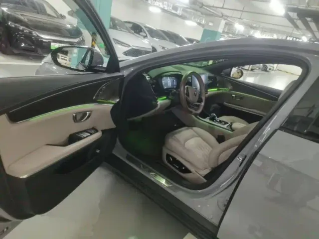 BYD Han — Фото автомобиля 15