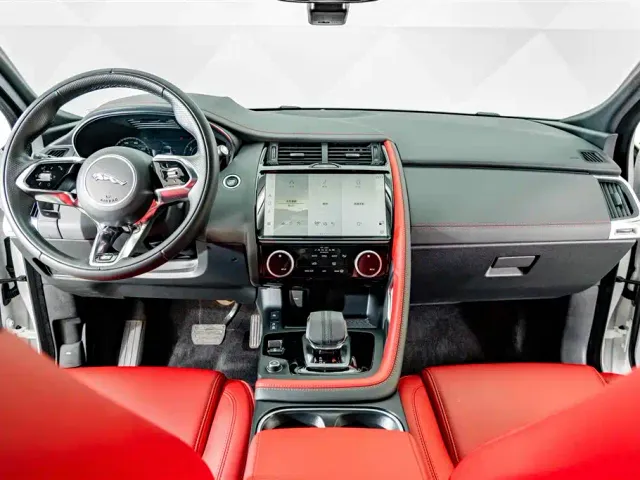 Jaguar E-PACE — Фото автомобиля 12