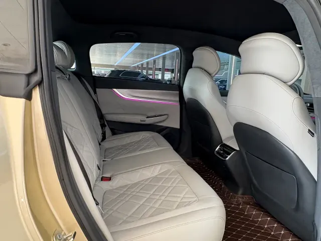 Changan Qiyuan A07 — Фото автомобиля 12