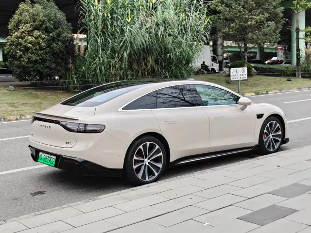 Luxeed S7 — Фото автомобиля 5