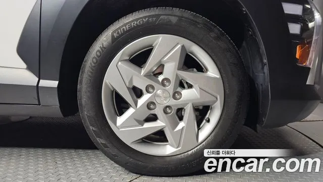 Hyundai Kona — Фото автомобиля 6