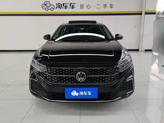 Volkswagen Passat — Фото автомобиля 2