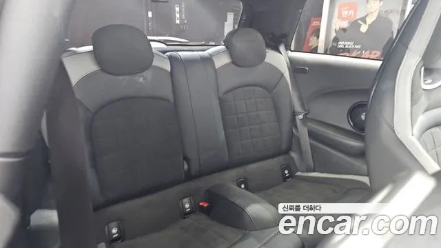 Mini Cooper — Фото автомобиля 12