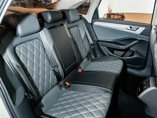 Volkswagen Sagitar — Фото автомобиля 22