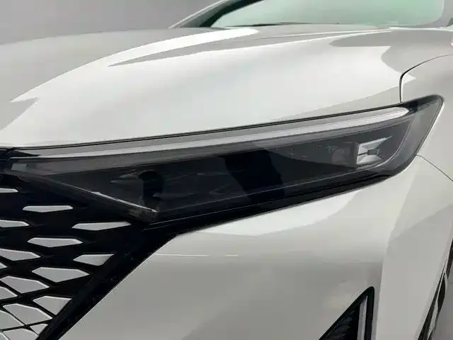 Changan Raeton Plus — Фото автомобиля 17