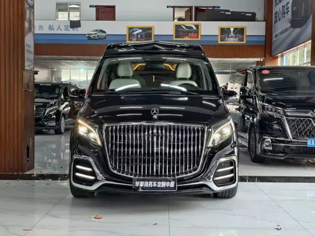 Mercedes-Benz V-Class — Фото автомобиля 2