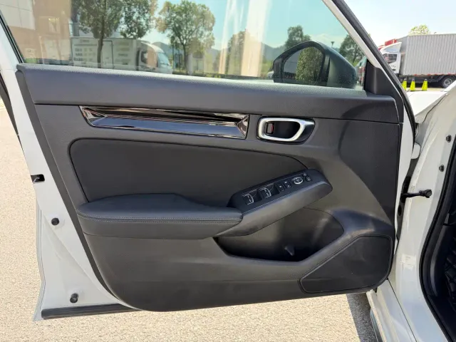 Honda Civic — Фото автомобиля 5