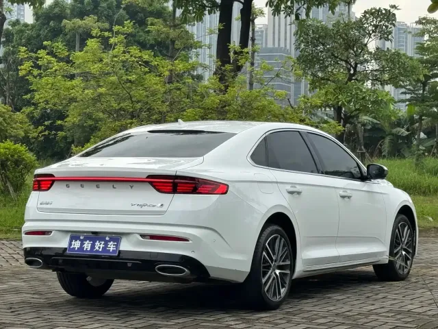 Geely Xingrui — Фото автомобиля 6