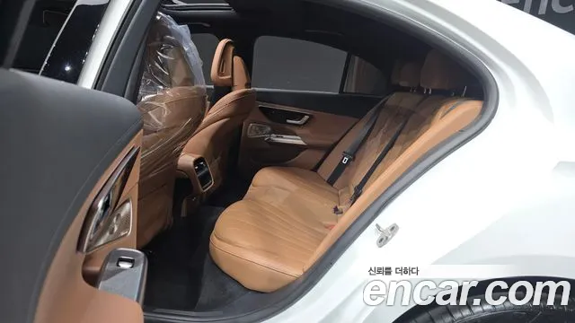 Mercedes-Benz E-Class W214 — Фото автомобиля 12