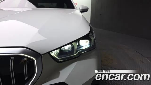BMW 5-Series — Фото автомобиля 20
