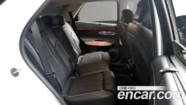 Genesis GV70 2.5T Бензин 2WD — Фото автомобиля 12