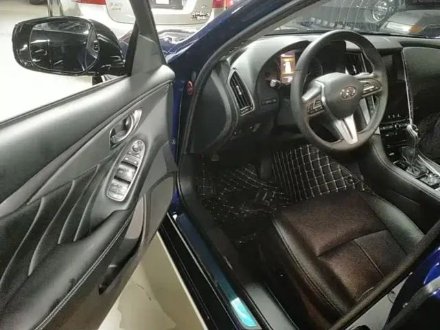 Infiniti Q50L — Фото автомобиля 15