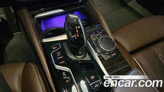 BMW 5 Series G30 — Фото автомобиля 9