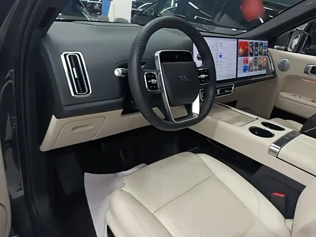 Li Auto L9 — Фото автомобиля 9
