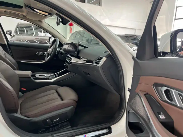 BMW 3 Series — Фото автомобиля 18