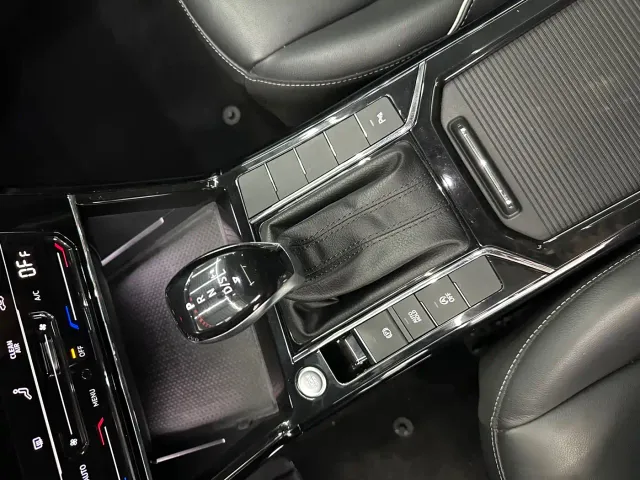 Volkswagen Passat — Фото автомобиля 15