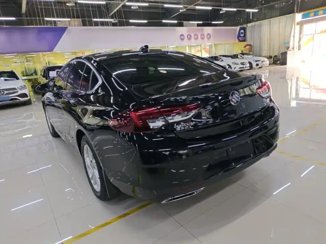 Buick Regal — Фото автомобиля 4