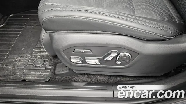 Hyundai Santafe — Фото автомобиля 29