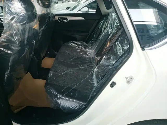 Nissan Sylphy — Фото автомобиля 12