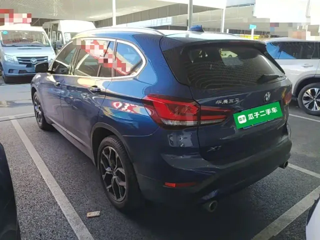 BMW X1 — Фото автомобиля 4