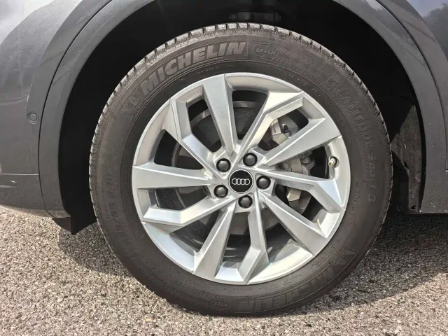 Audi Q5L — Фото автомобиля 4