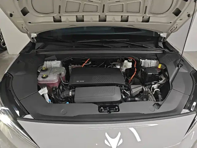 Arcfox Alpha T5 — Фото автомобиля 19