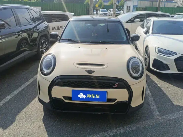 MINI Hatch — Фото автомобиля 2