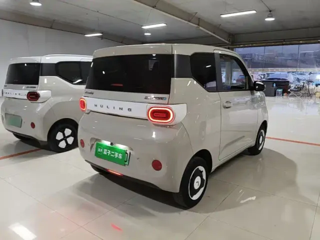 Wuling Hongguang Mini EV — Фото автомобиля 6