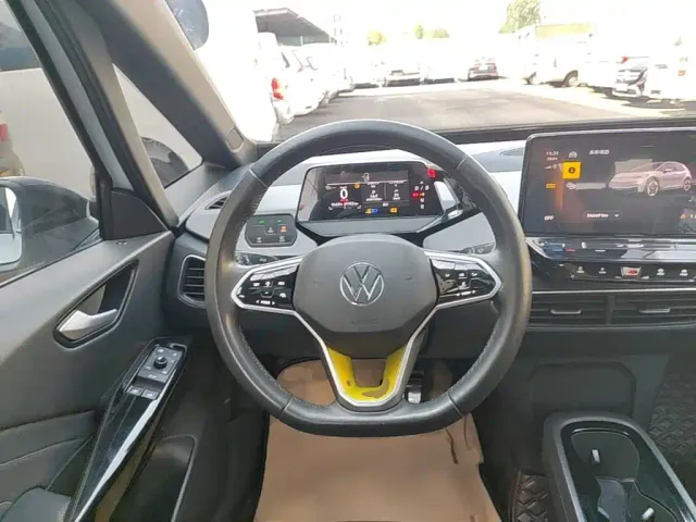 Volkswagen ID.3 — Фото автомобиля 10