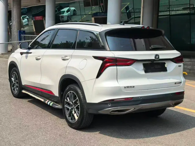 Changan CS75 Plus — Фото автомобиля 6