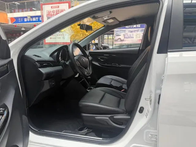 Toyota YARiS L Zhi Xuan — Фото автомобиля 9