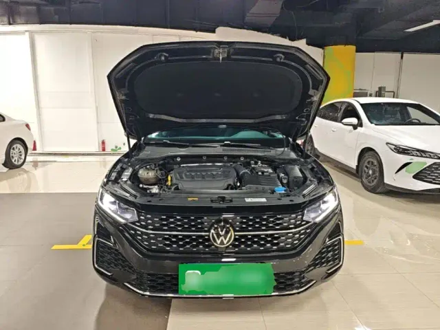 Volkswagen Passat — Фото автомобиля 19