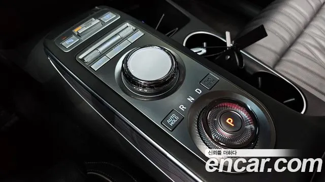 Genesis GV70 2.5T Бензин AWD — Фото автомобиля 9