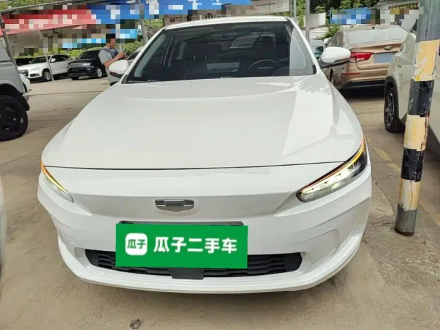 Geely Geometry A — Фото автомобиля 2
