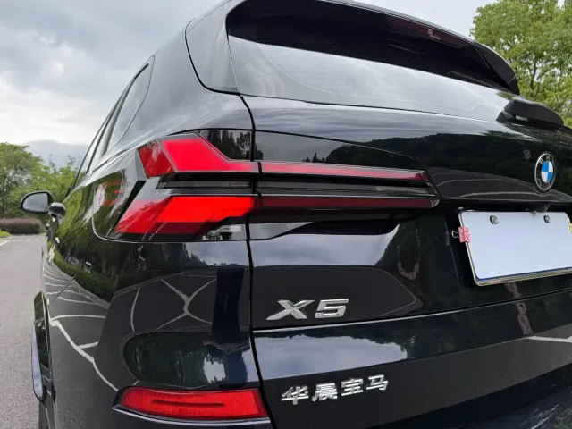BMW X5 — Фото автомобиля 10