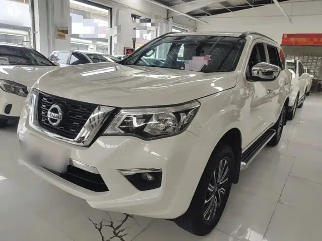 Фотография автомобиля — Nissan Terra