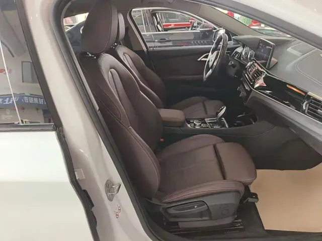 BMW 1 Series — Фото автомобиля 24