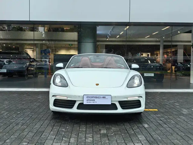 Porsche 718 — Фото автомобиля 12