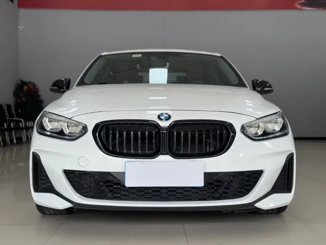 BMW 1 Series — Фото автомобиля 2