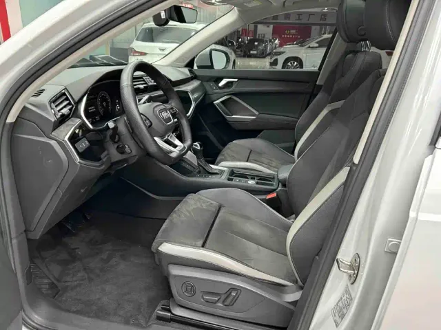 Audi Q3 — Фото автомобиля 16