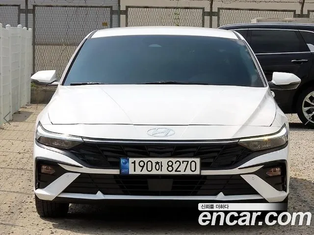 Фотография автомобиля — Hyundai Avante CN7