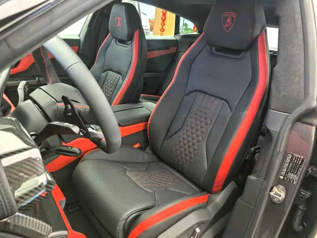 Lamborghini Urus — Фото автомобиля 16