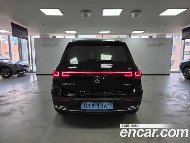 Mercedes-Benz EQB — Фото автомобиля 4